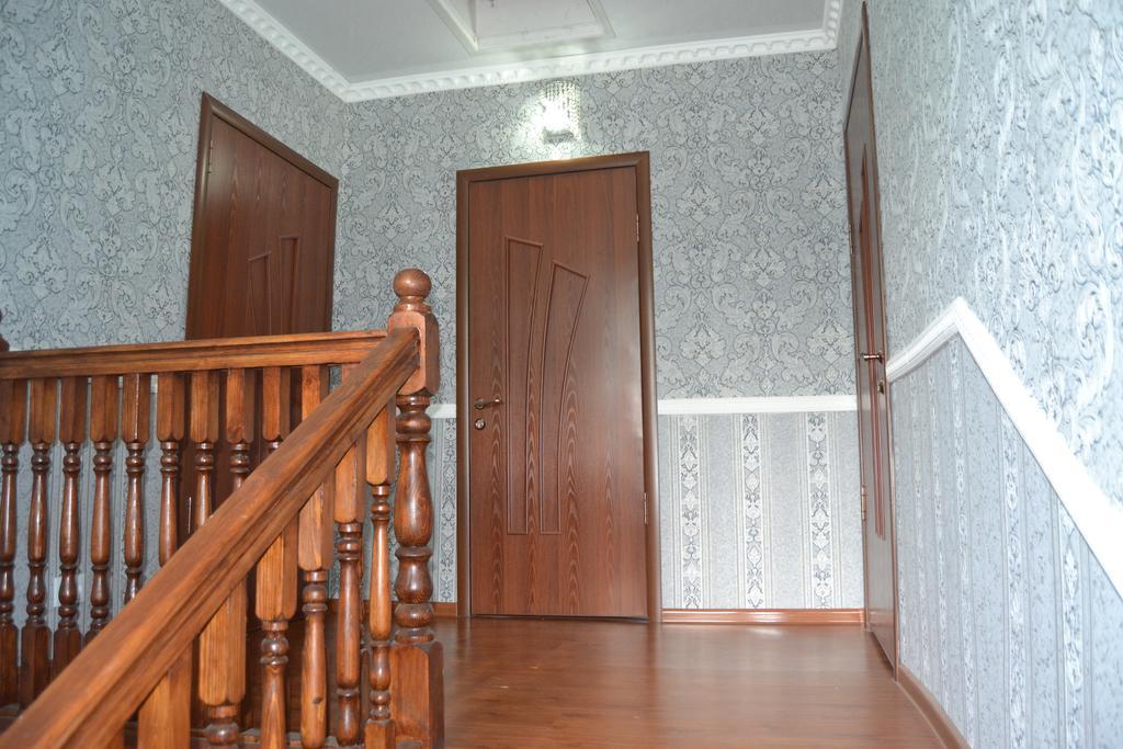 Friends Guest House & Hostel 比什凯克 外观 照片